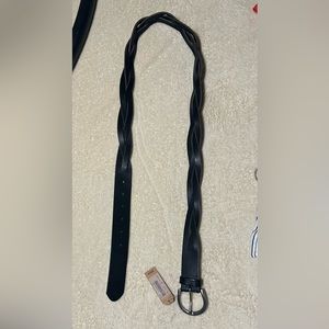 Black braided leather belt